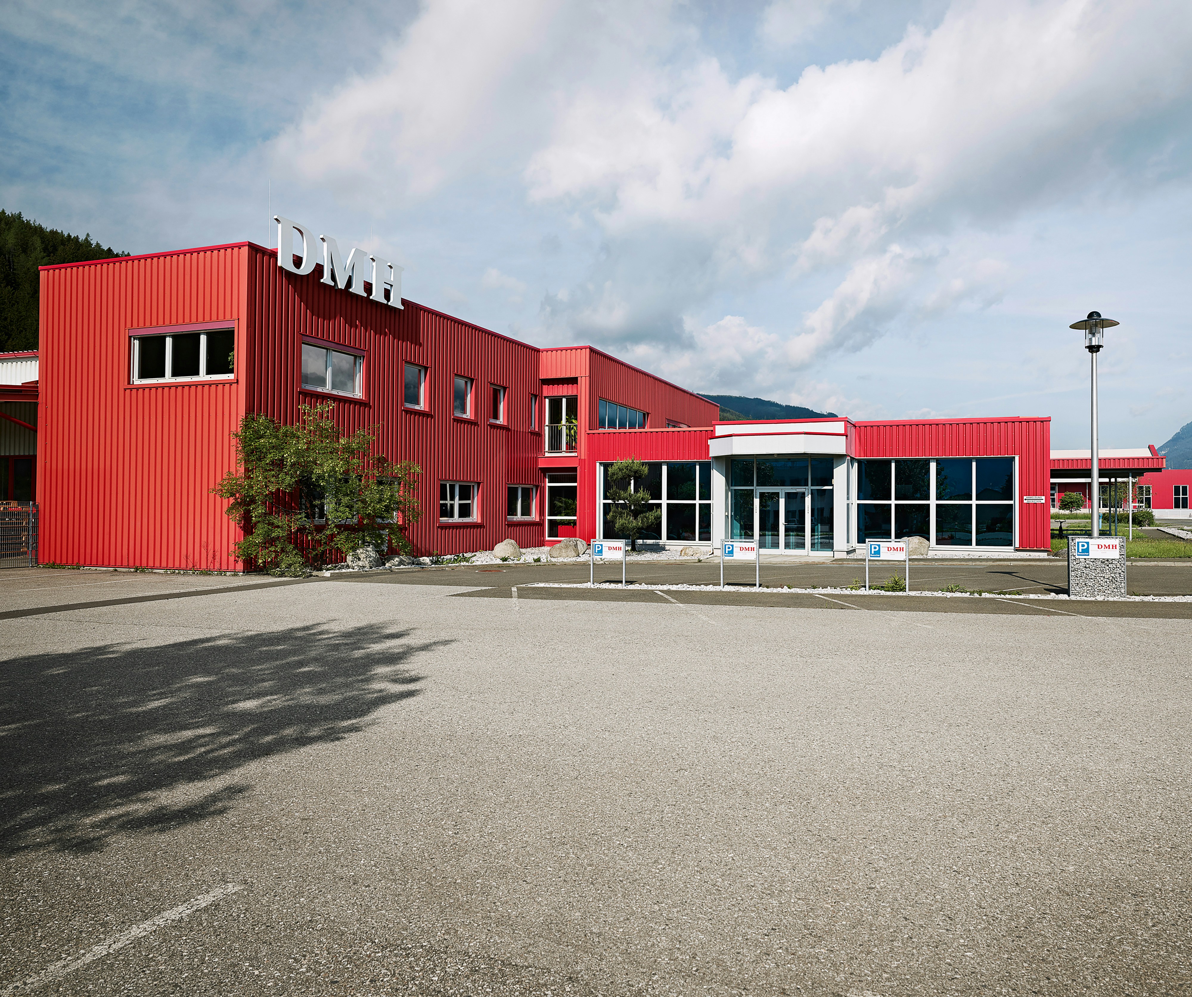 DMH Gebäude außen